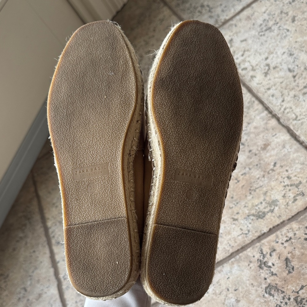 Zara Two-Tone Suede Espadrilles in Beige and Black - Picture 4 of 4